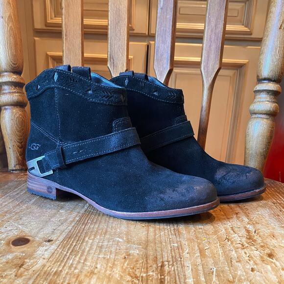 UGG Austin Ankle Boot, Women’s US 7.5, Black Suede, Western Boot, Bootie - Picture 3 of 6